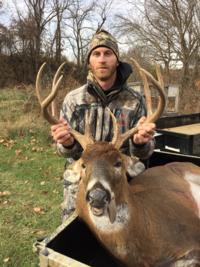 Illinois Whitetails | Calhoun County